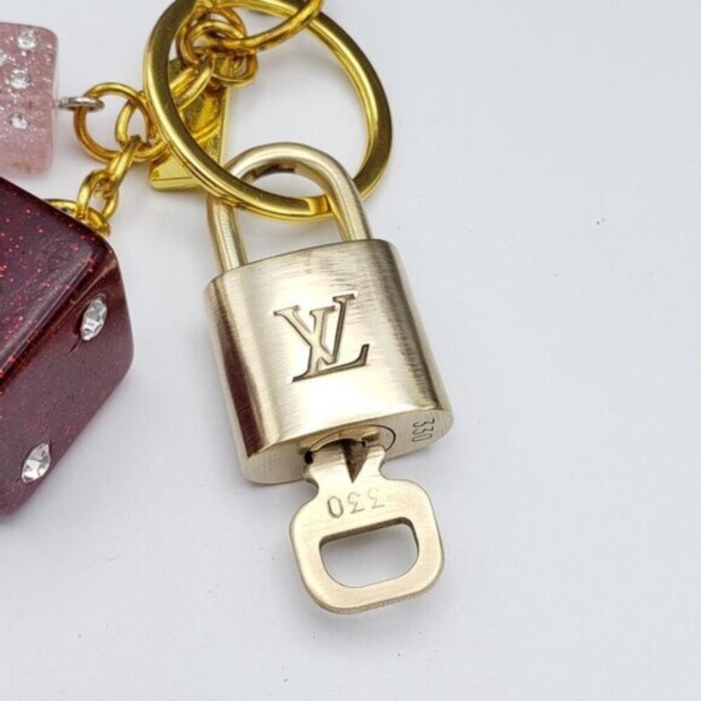 Louis Vuitton Gold Lock 🔑 Authentic LV Padlock + Bag Unbranded Dice Charm - Picture 6 of 11